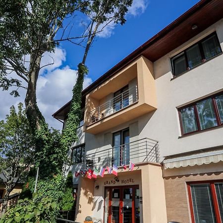 Grand Hotel Senica, Garni Kültér fotó