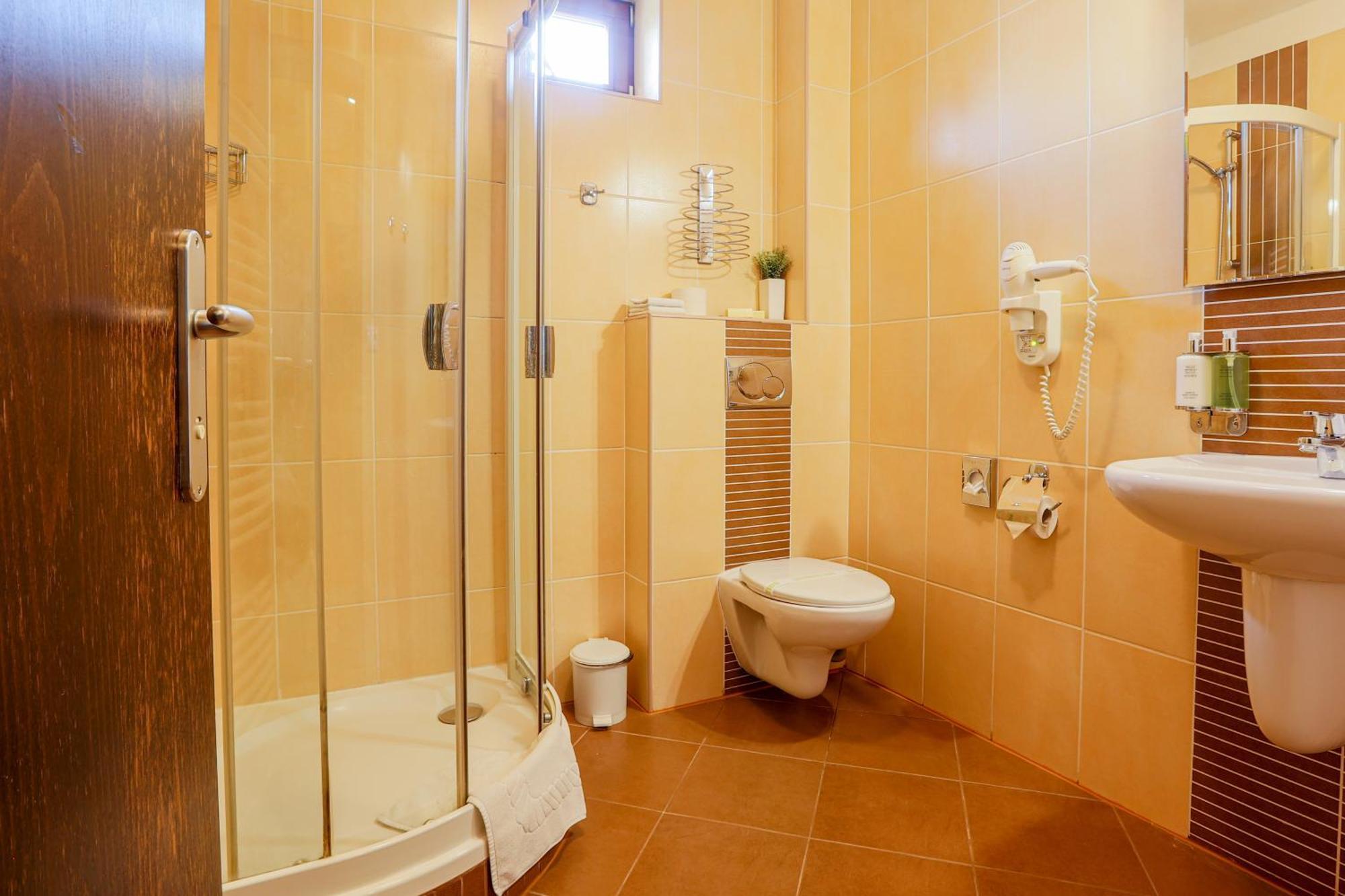 Grand Hotel Senica, Garni Kültér fotó